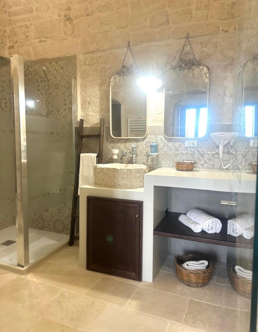Suite La Petra Ceglie Messapica Bagian luar foto