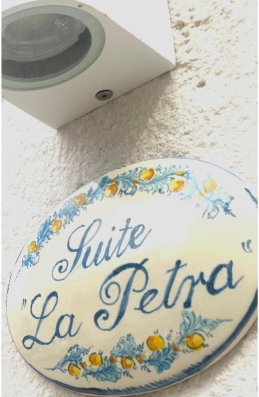 Suite La Petra Ceglie Messapica Bagian luar foto